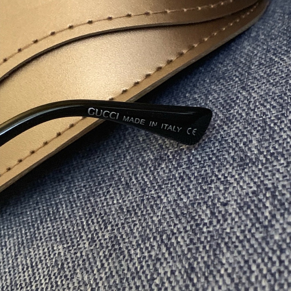 🎉Birthday Sale Week🎉 Gucci Sunglasses - Picture 5 of 7
